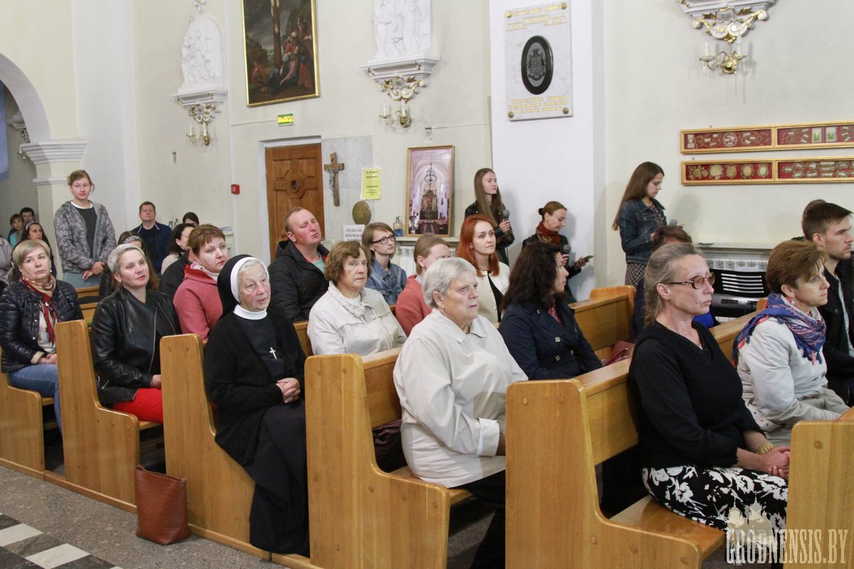 За Беларусь памаліліся вернікі Гродна ў пабрыгіцкім касцёле