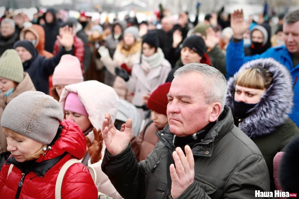 Павел Латушко выступает в поддержку церкви «Новая жизнь»