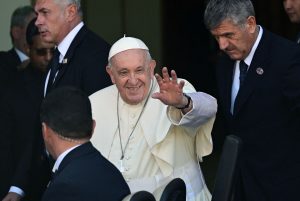 Папа Рымскі наўрад ці захоча «свяціцца ў таксічнай славе нелегітымнага»