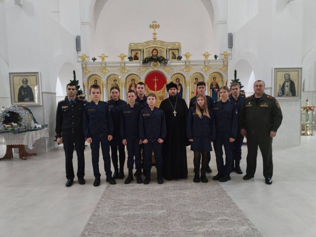 В рогаческом храме провели экскурсию для воспитанников военно-патриотического клуба «АЛМАЗ»