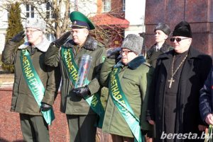 Православные и католические священники участвуют в идеологической эстафете