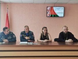 Теперь и с тунеядцами, и с ИПГ. Священников БПЦ вовлекают в новые сферы воздействия на общество
