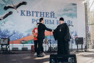 Епископ благословил концерт Z-артиста Олега Газманова в Полоцке
