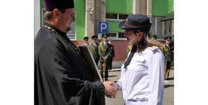 Священник поздравил сотрудников РОВД с юбилеем