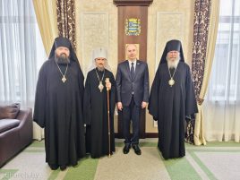 Митрополит и епископы БПЦ поздравили с юбилеем председателя Миноблисполкома