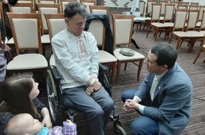 Христианский поэт из Гомеля, несмотря на паралич, помогает Украине и Беларуси