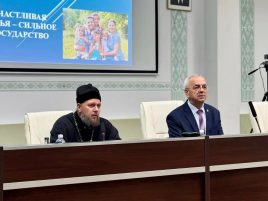 Чиновники переложили на священников БПЦ проведение «политчаса» в трудовых коллективах. О чем они рассказывали?