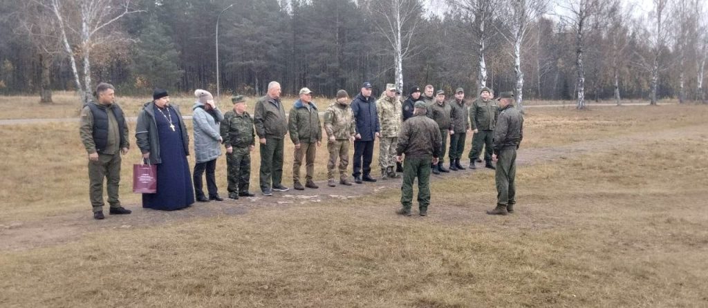 Священник поздравил с годовщиной войска, замкомандующий которых «отработал» на протестах