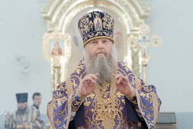 Архиепископ Гурий вновь делится теориями о «злом Западе», уничтожающем Православную Церковь