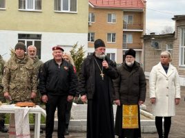 Священники вместе с «киллером Лукашенко» наблюдали за детскими соревнованиями