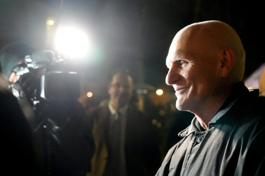 Католическое агентство OSV News опубликовало интервью с Алесем Беляцким о вере, тюремном опыте и роли Ватикана в освобождении политических заключённых в Беларуси