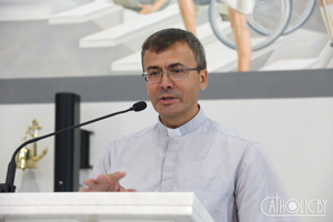 БЕЛАРУСЬ: «Ваш многолетний настоятель уезжает из вашего прихода не по своей воле»