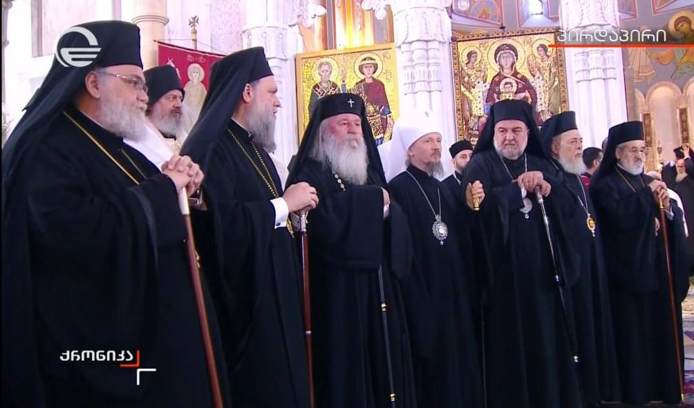 Митрополит Вениамин возглавил делегацию РПЦ на прощании с патриархом Илией II