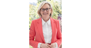 Еврокомиссия назначила новую спецпосланницу по свободе религии вне ЕС: пост заняла Мэйрид Макгиннесс