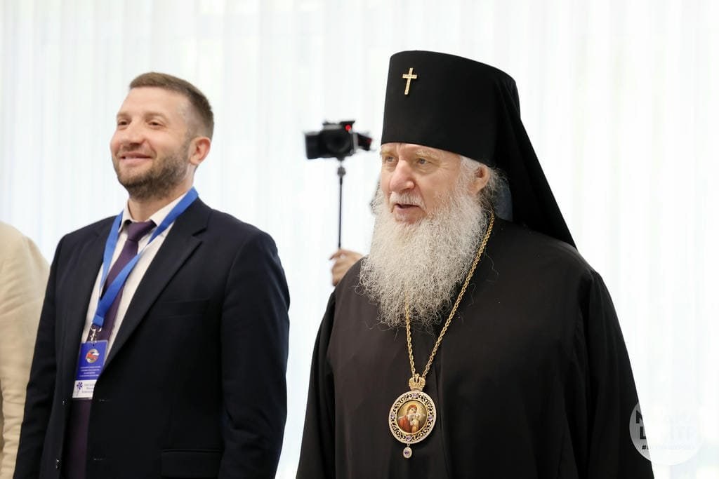 Православный архиепископ принял участие в круглом столе Союзного государства