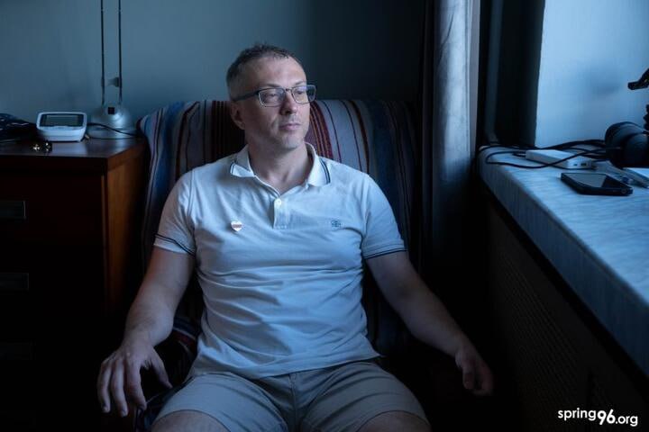 «Мяне вельмі падтрымала Біблія». Экс-палітвязень Сяргей Іванцоў распавёў пра веру ў калоніі