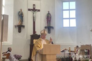 Упершыню ў Каталіцкім касцёле ў Беларусі маліліся асабіста за Аляксандра Лукашэнку